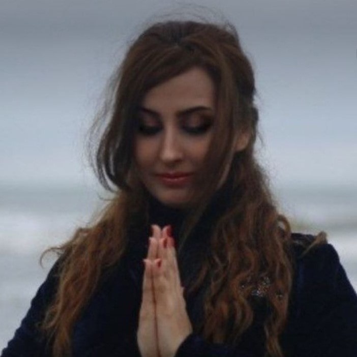 عاطفه یزدانی